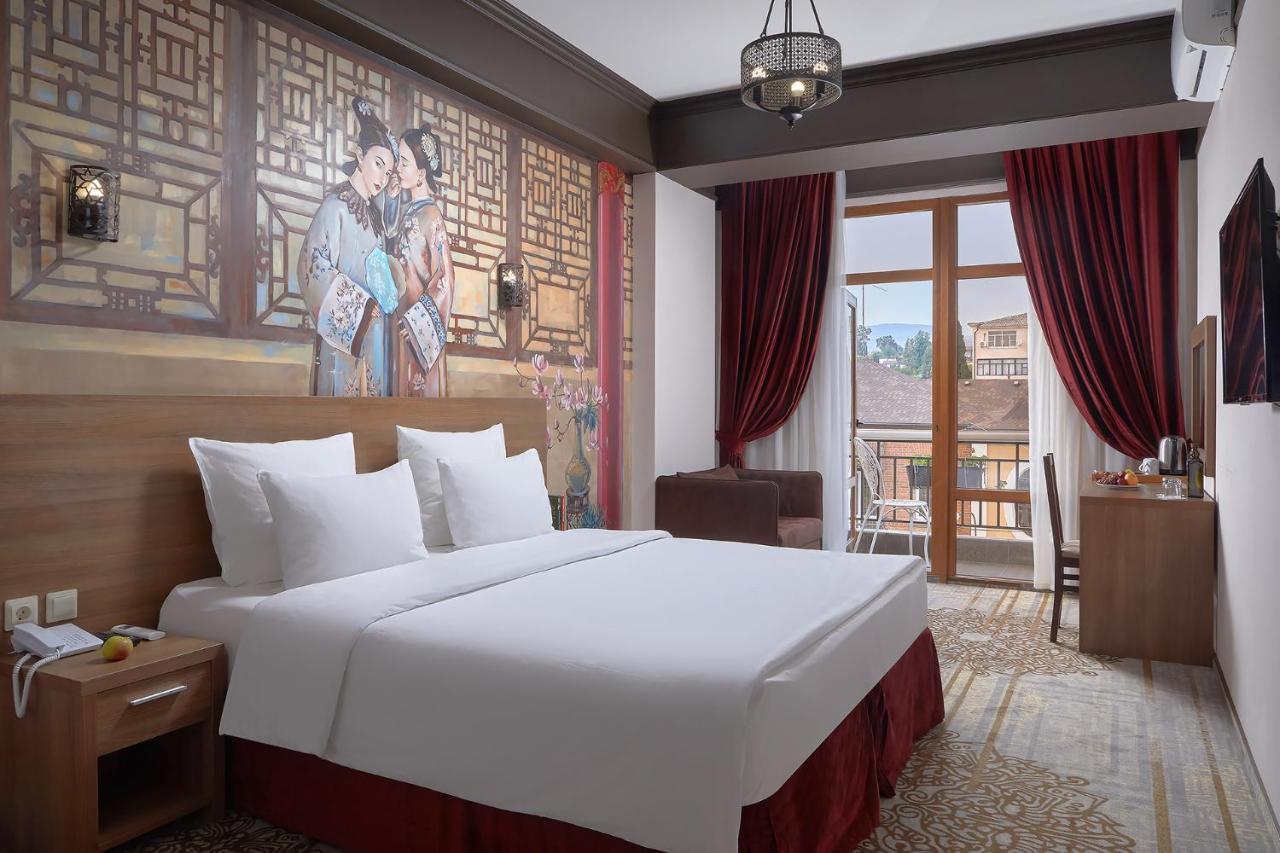 סוקהום Garuda Boutique Hotel מראה חיצוני תמונה