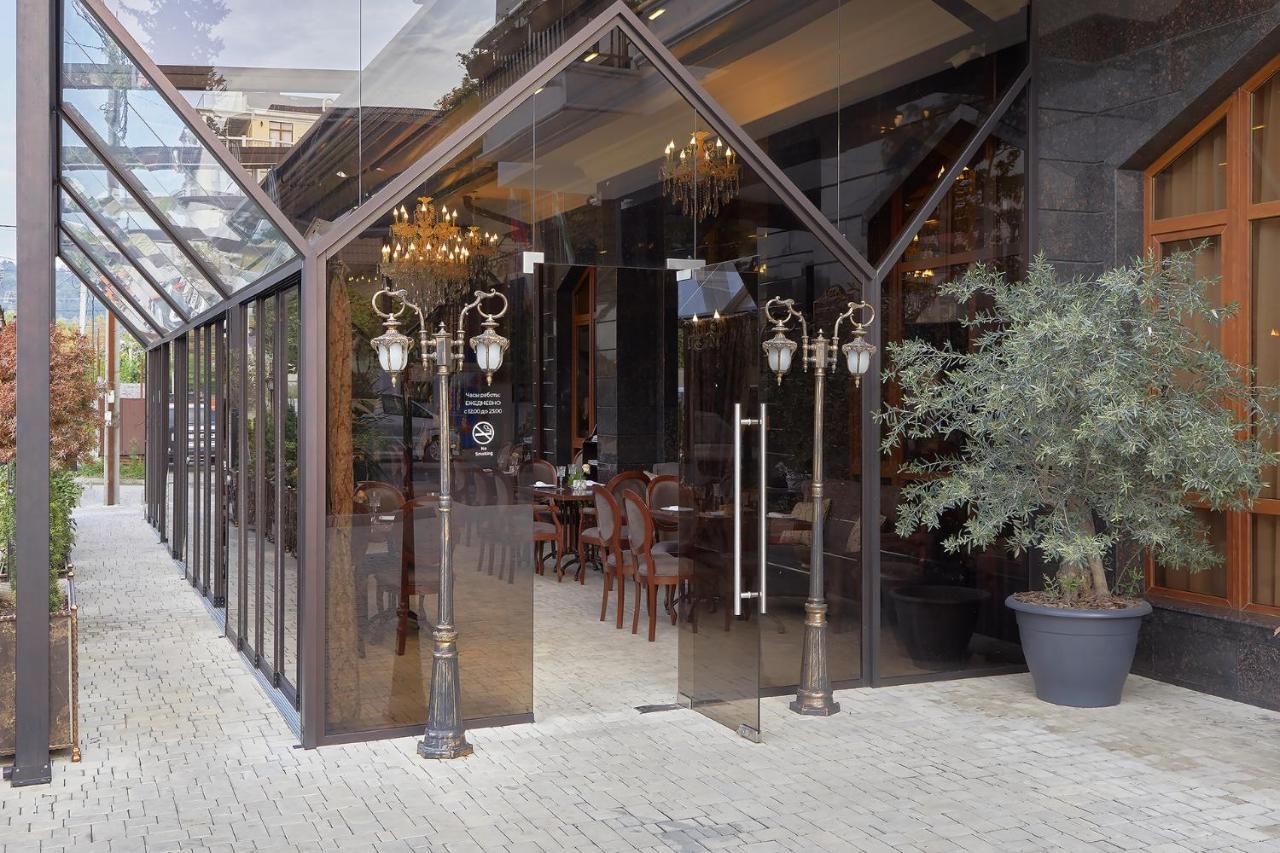 סוקהום Garuda Boutique Hotel מראה חיצוני תמונה