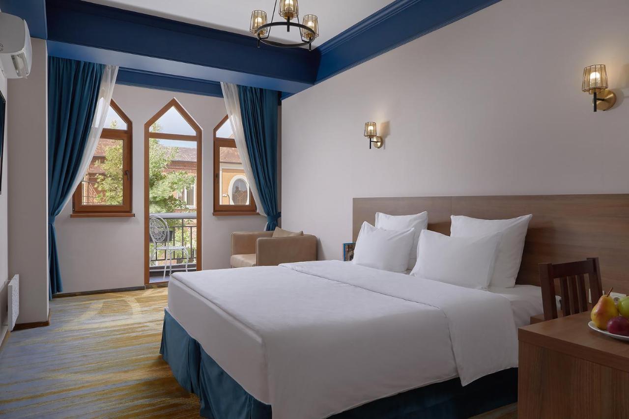 סוקהום Garuda Boutique Hotel מראה חיצוני תמונה