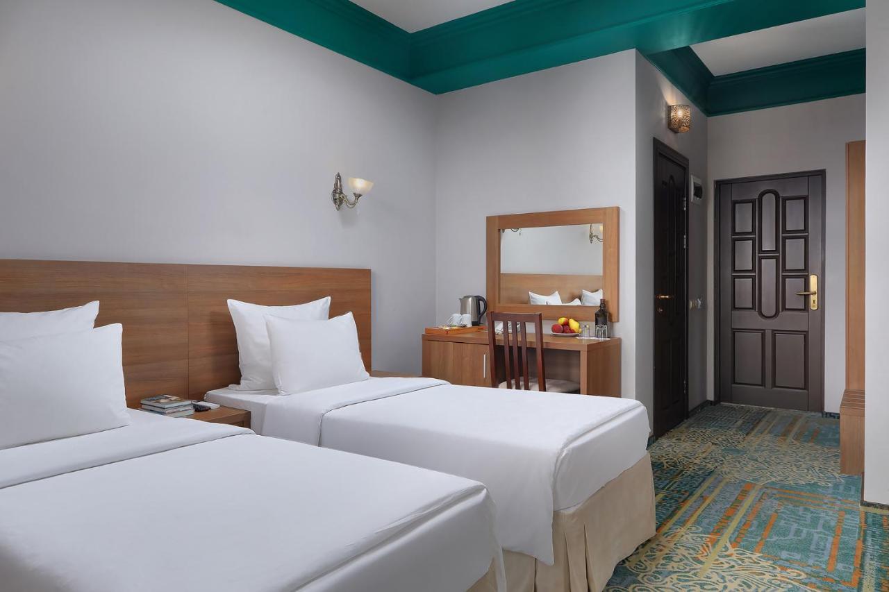 סוקהום Garuda Boutique Hotel מראה חיצוני תמונה