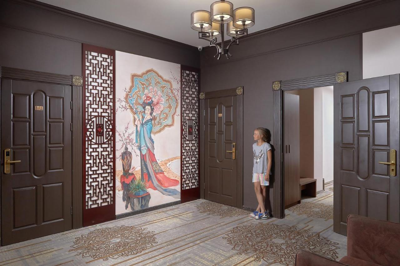 סוקהום Garuda Boutique Hotel מראה חיצוני תמונה