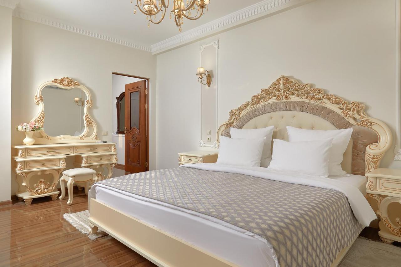 סוקהום Garuda Boutique Hotel מראה חיצוני תמונה