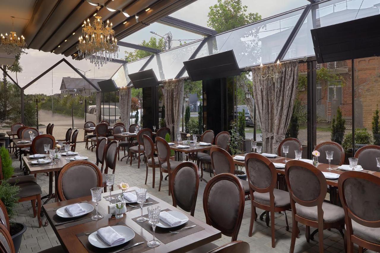 סוקהום Garuda Boutique Hotel מראה חיצוני תמונה